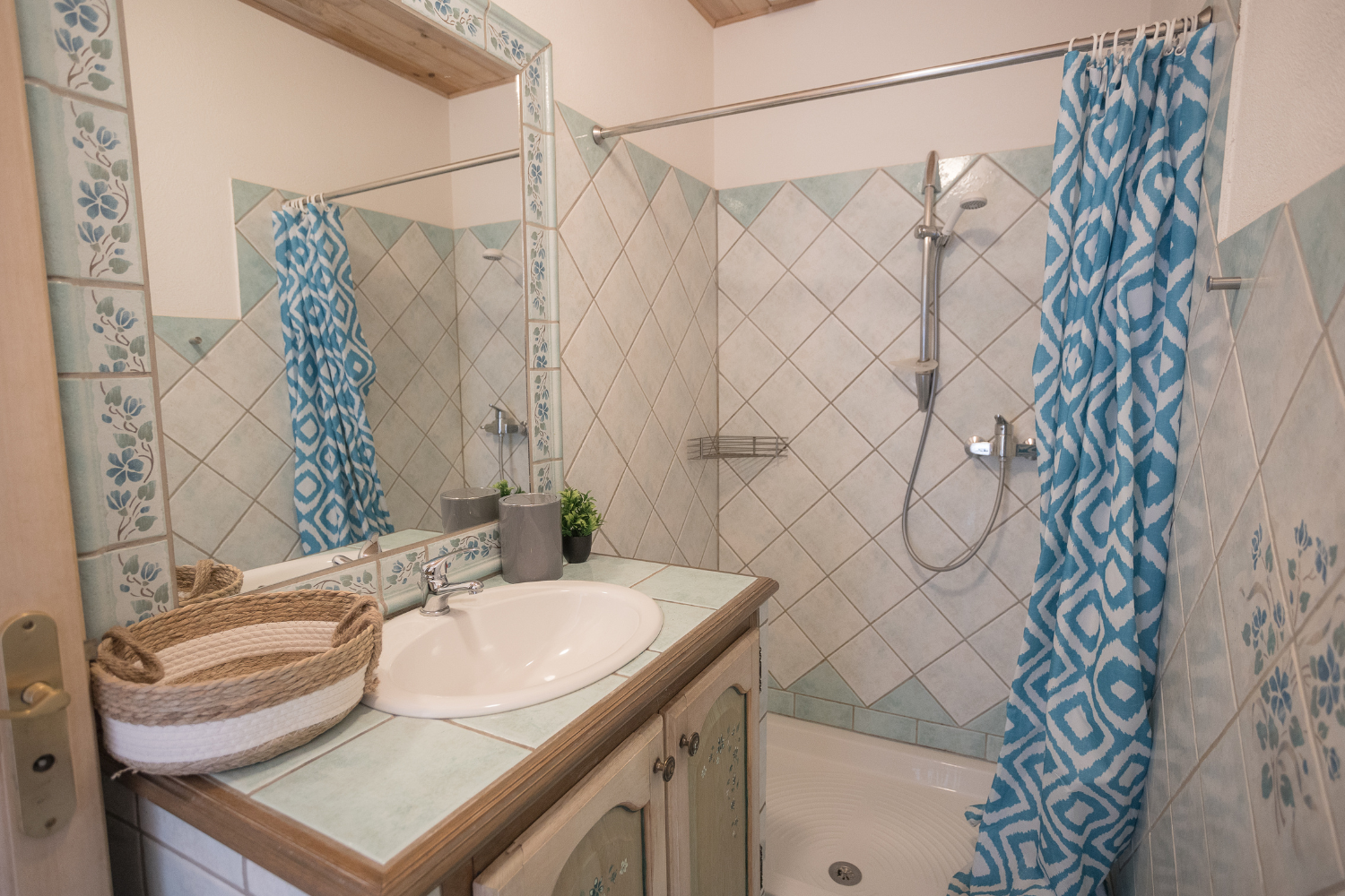 Salle de bain du gîte Salagou