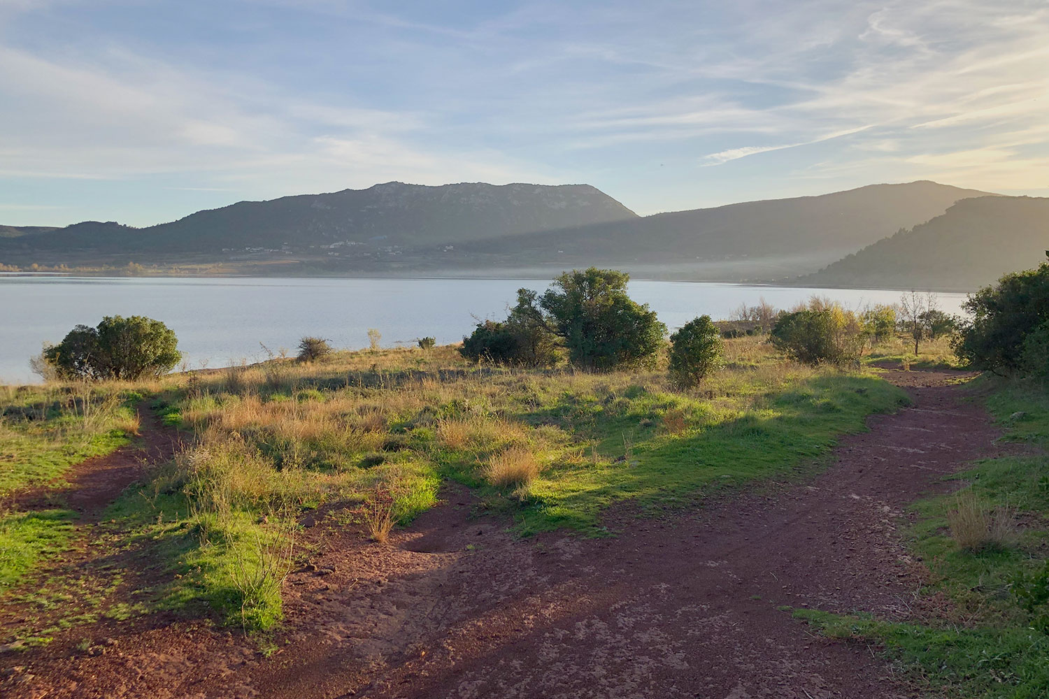 Vue depuis Liausson dans la brume